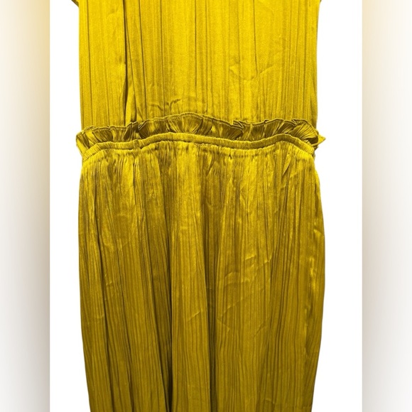 Current Air Anthropologie Gold Silky Smocked Cap Sleeve Midi Dress Size Small - Picture 5 of 8